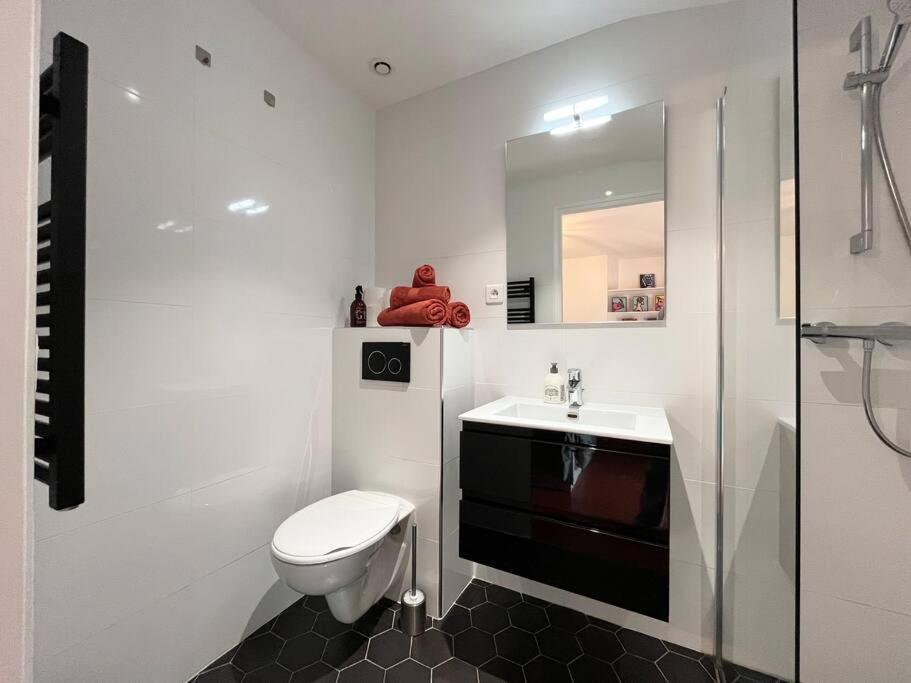 Appartement A Pied Du Centre Avec Place De Parking อาร์ลส์ ภายนอก รูปภาพ